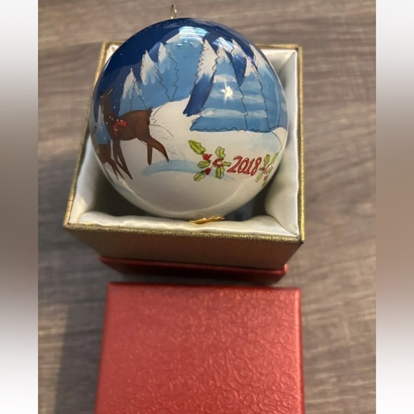 Pier 1 Imports Li Bien 2018 Christmas Ornament Hand Painted Reindeer Snow Scene - Picture 2 of 2